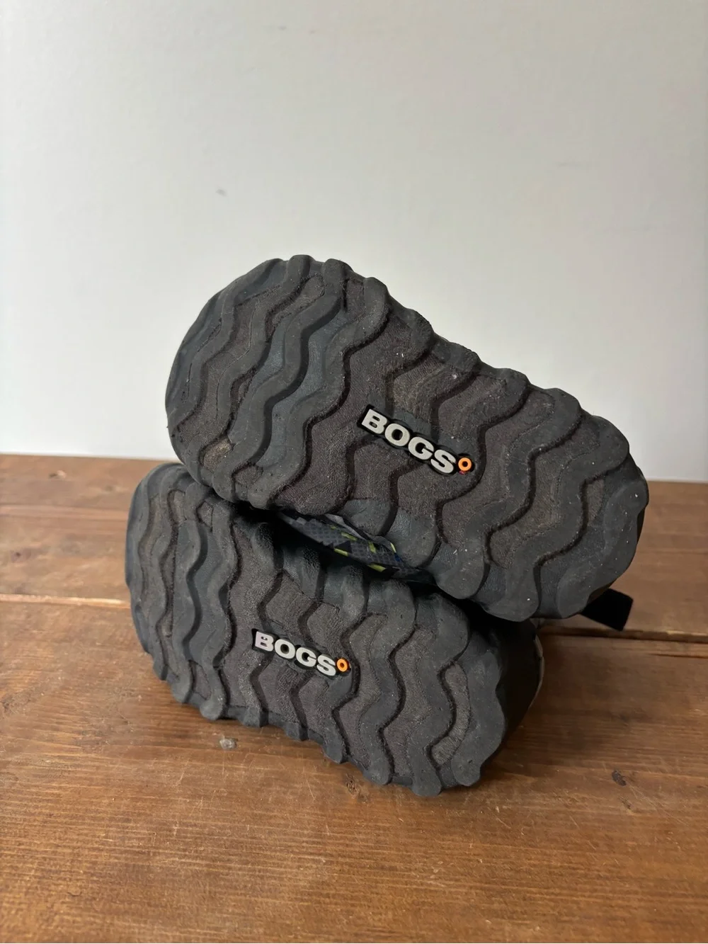 Bogs B-Moc Kids Waterproof Winter Boots in Gray Size 8